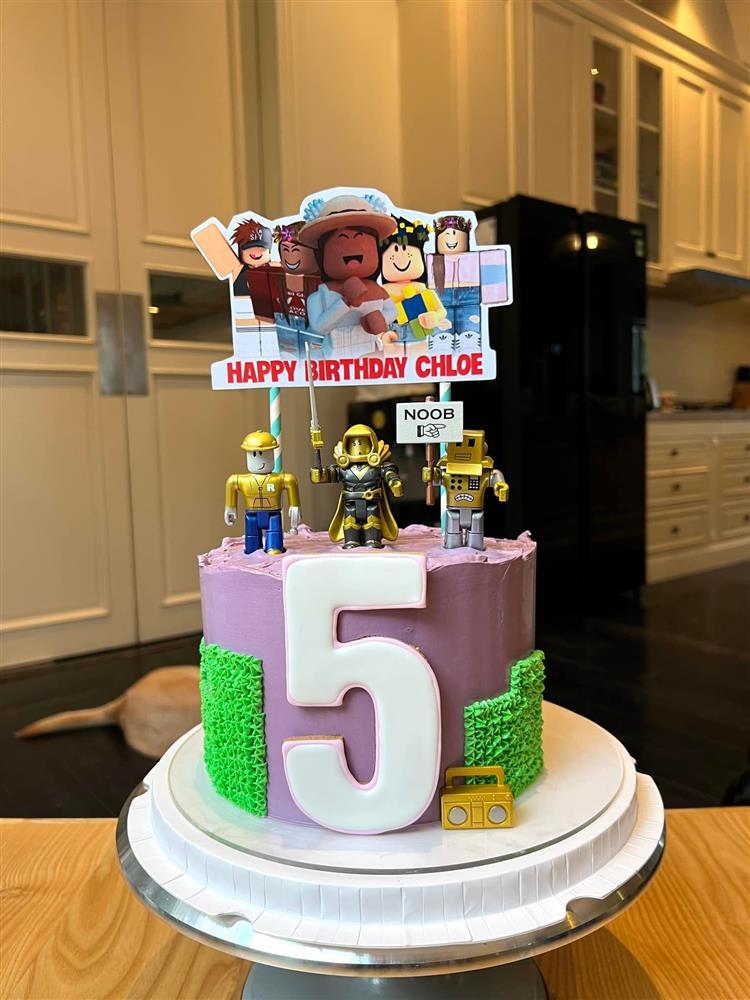 Chỉ vì con gái thích độc lạ mà Hà Tăng phải bẻ bánh sinh nhật-4