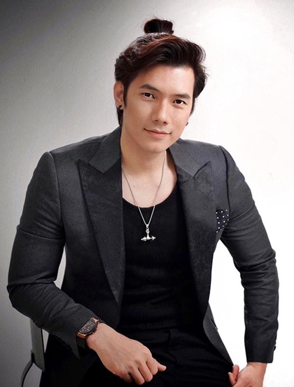 Được bạn diễn liên tục vuốt má, Nhan Phúc Vinh có vui?-7