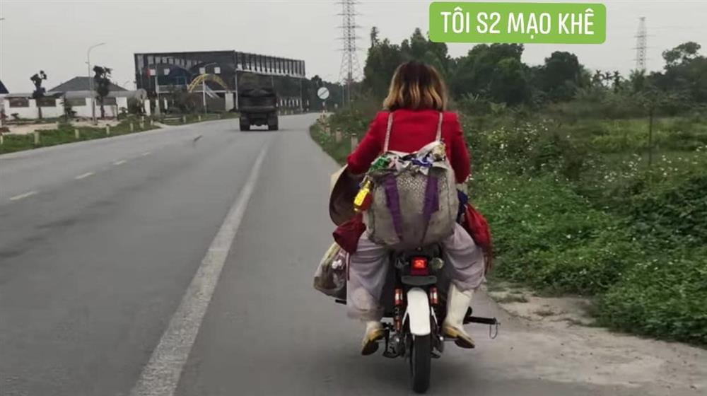 Saint Bella reappears, rides an electric bike from Hanoi to Ha Long-2