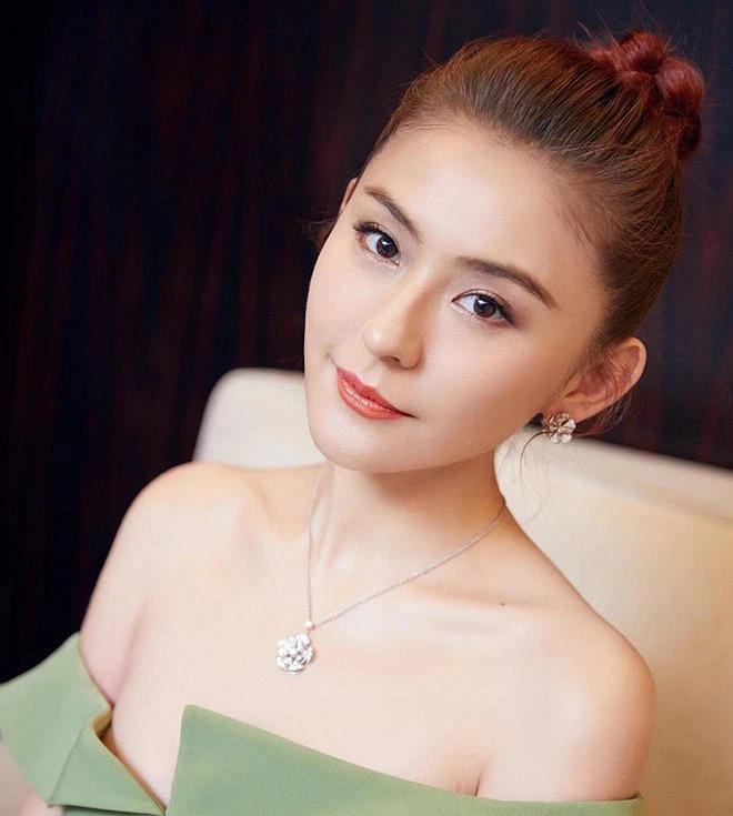 Mê đắm những chiếc mũi cực phẩm của dàn mỹ nhân Tân Cương-6