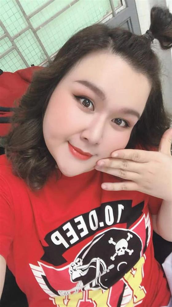 Giật mình diện mạo hot girl trăm ký Thủy Tiên sau khi hút 8 lít mỡ-4