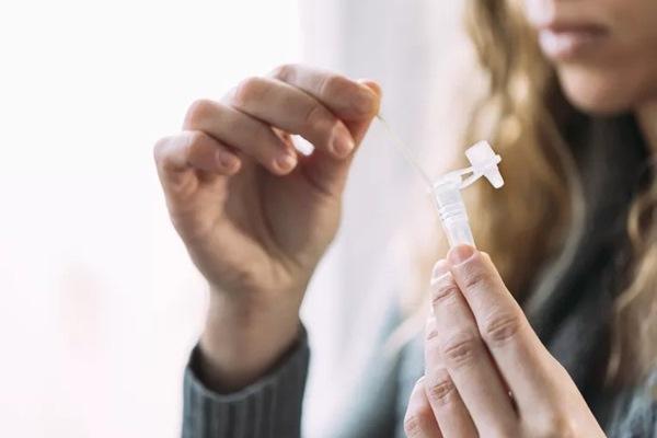 Người dân đổ xô mua test cúm A, Bộ Y tế ‘siết’ việc đầu cơ tăng giá-2