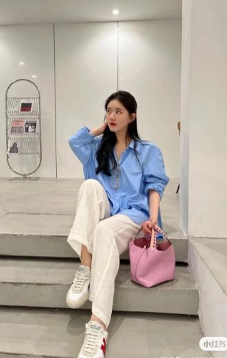 Chiêu hack dáng với quần ống suông đỉnh chóp của Triệu Lộ Tư-8