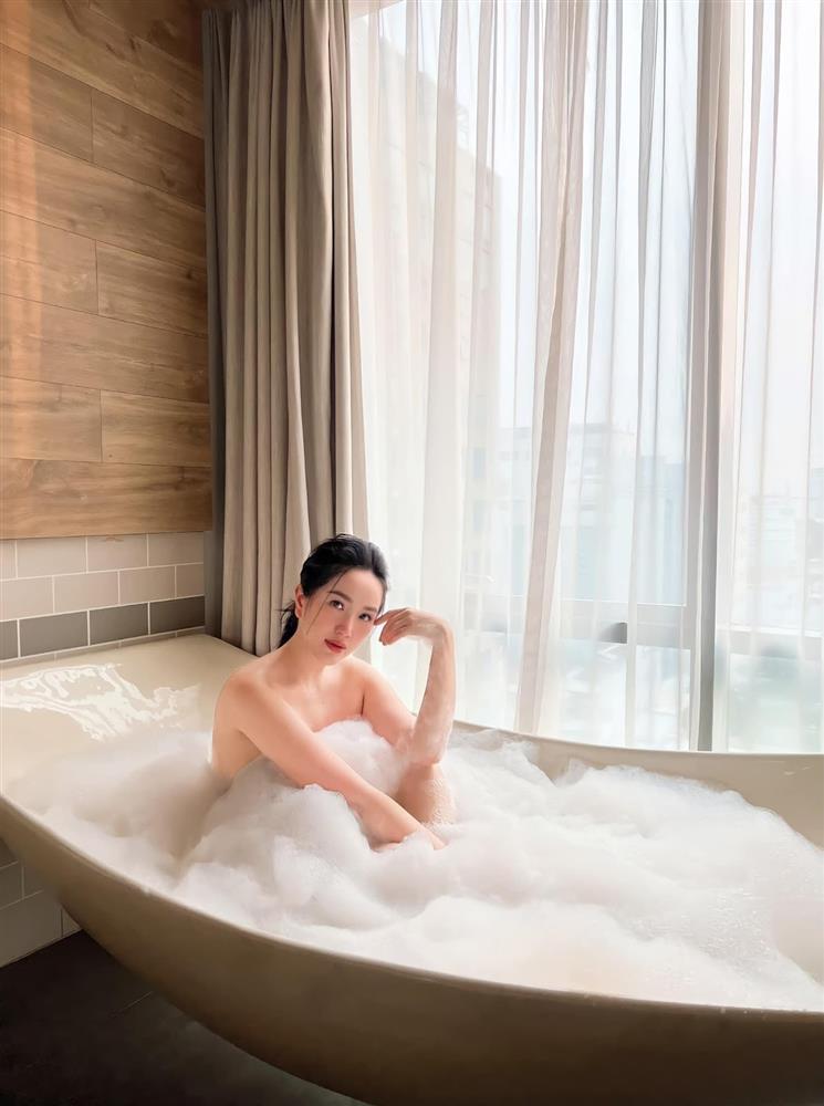 Bảo Thy khoe cơ bụng số 11 chỉ sau 3 tháng sinh con-5