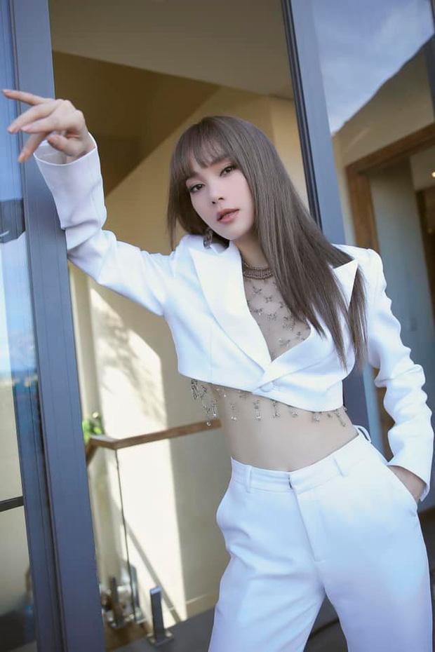 Minh Hằng xuất hiện khác lạ sau tuyên bố lấy chồng tháng 6-7