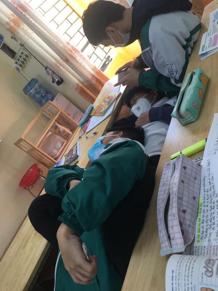 Hóa ra đây là nguyên nhân khiến F0 học sinh tăng nhanh khi đi học!-2