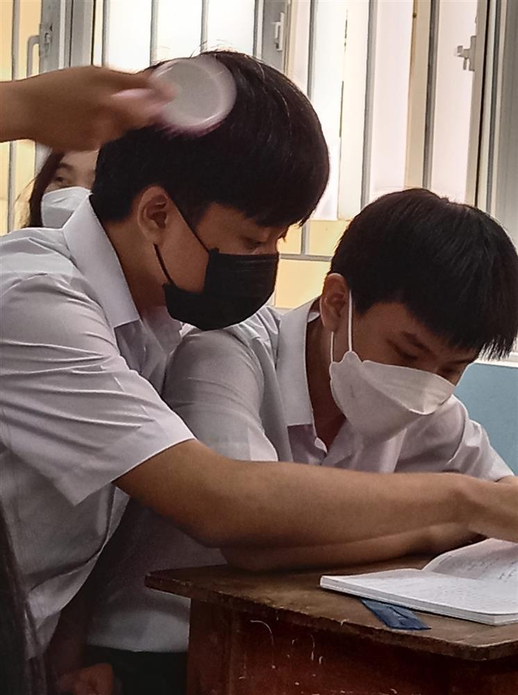 Hóa ra đây là nguyên nhân khiến F0 học sinh tăng nhanh khi đi học!-3