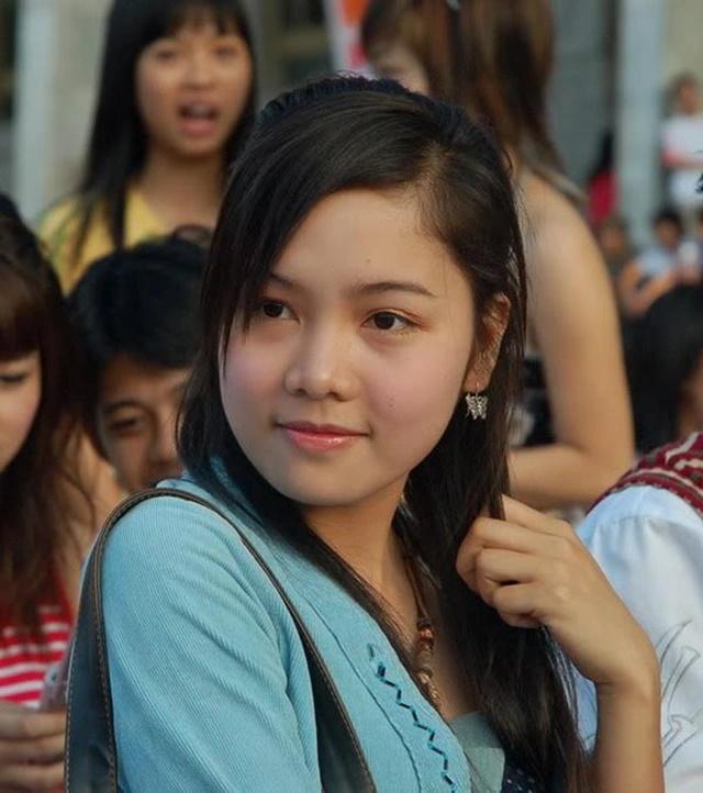 Diễn viên Nhật Ký Vàng Anh đời đầu so kè Lã Thanh Huyền, Huyền Lizzie-1