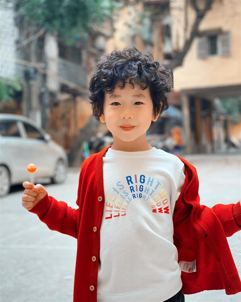 Từ bé đã là hot kid, con trai Ba Duy lớn lên trông thế nào?-3