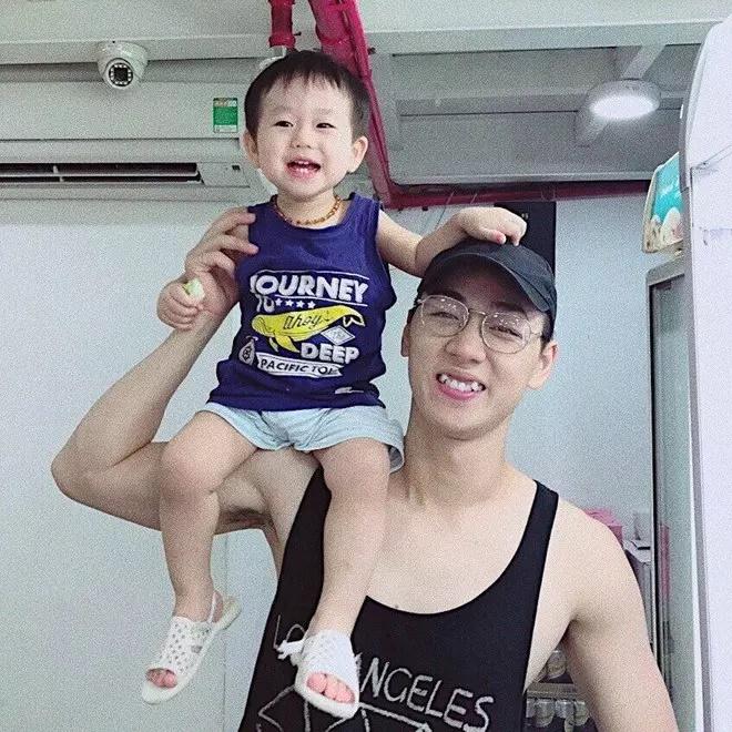 Từ bé đã là hot kid, con trai Ba Duy lớn lên trông thế nào?-7