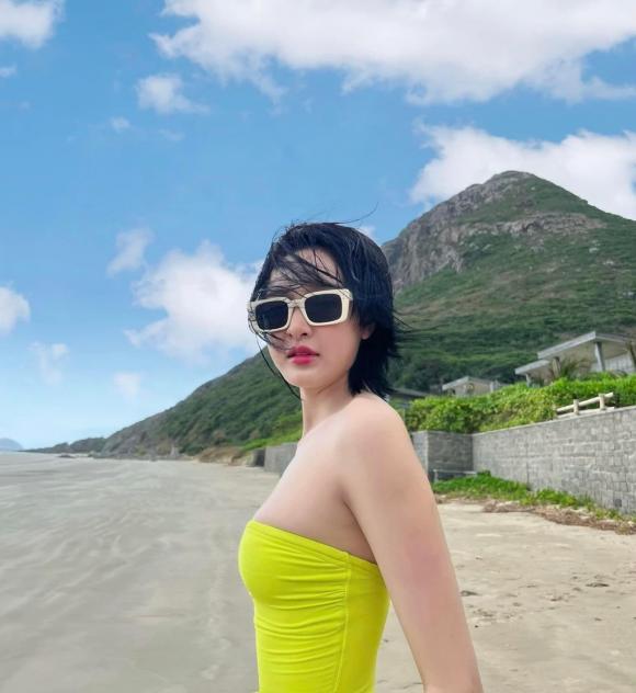 Hiền Hồ diện đồ bơi khoe làn da trắng phát sáng hơn Ngọc Trinh-2