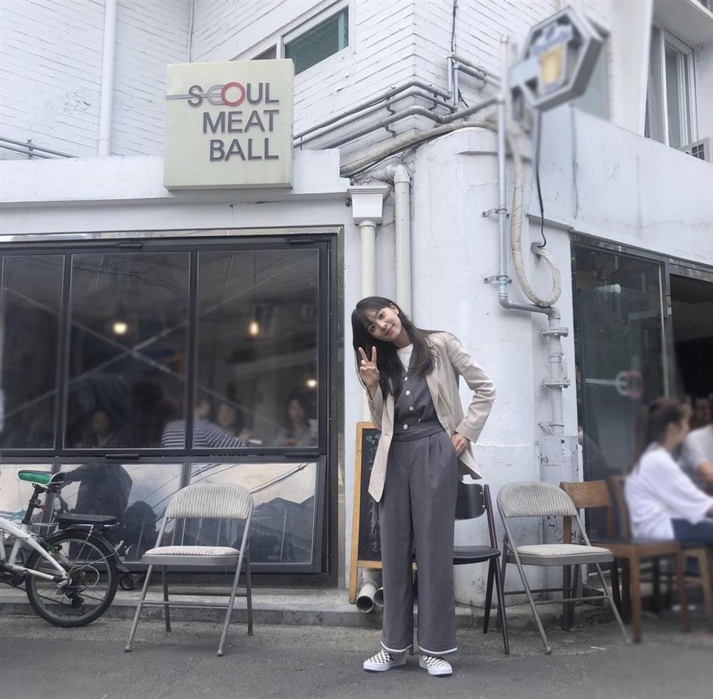 Nữ phụ Hẹn Hò Chốn Công Sở lên phim sang chảnh, ngoài đời nhí nhảnh-8