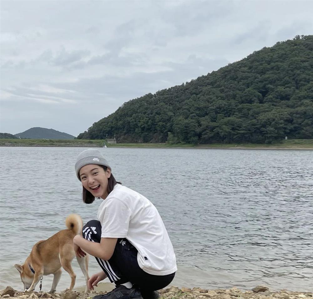 Nữ phụ Hẹn Hò Chốn Công Sở lên phim sang chảnh, ngoài đời nhí nhảnh-2