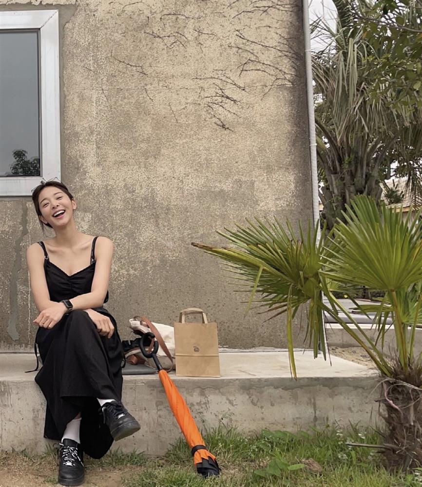 Nữ phụ Hẹn Hò Chốn Công Sở lên phim sang chảnh, ngoài đời nhí nhảnh-9