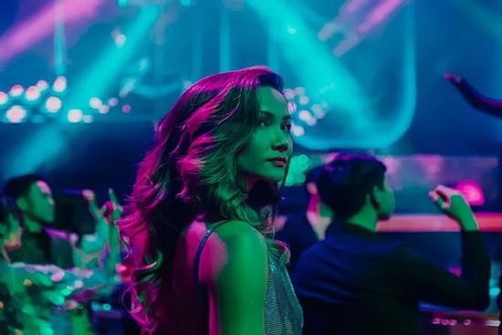 Nhà sản xuất Việt thiệt hại hơn 6 tỷ đồng vì dời lịch chiếu phim