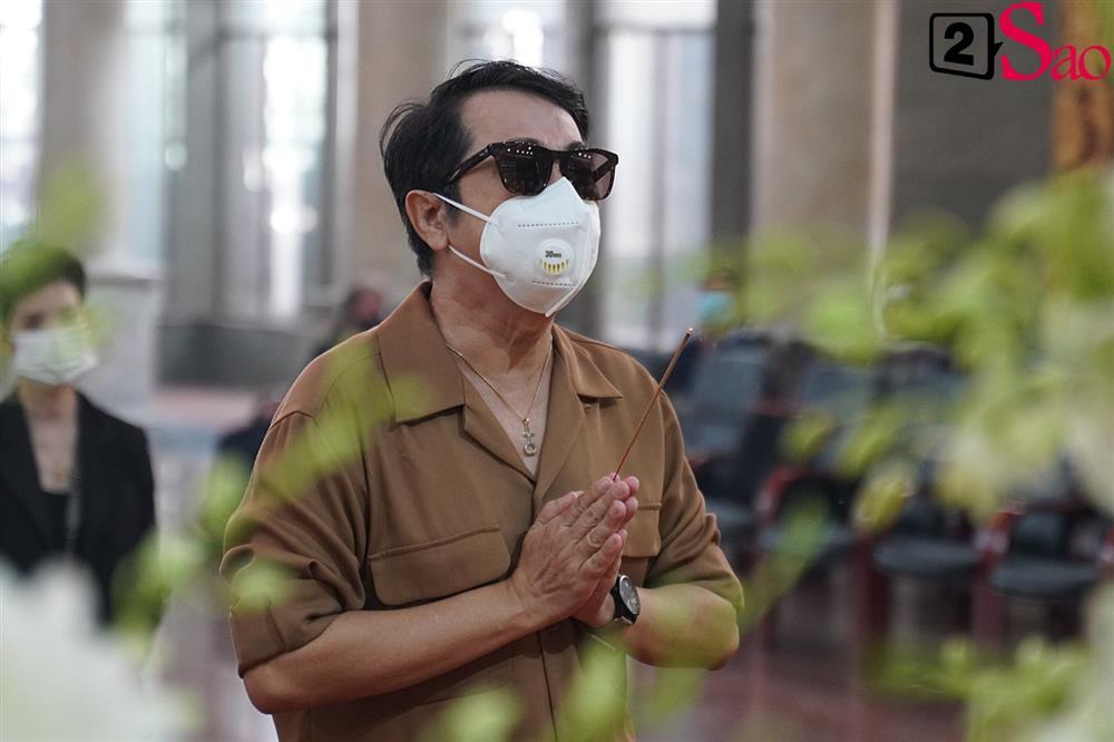 Xuân Lan, Tăng Thanh Hà thất thần tại tang lễ đạo diễn Vũ Minh-10