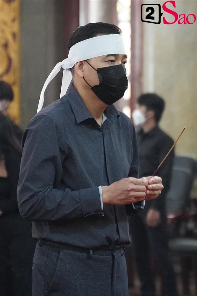 Xuân Lan, Tăng Thanh Hà thất thần tại tang lễ đạo diễn Vũ Minh-14