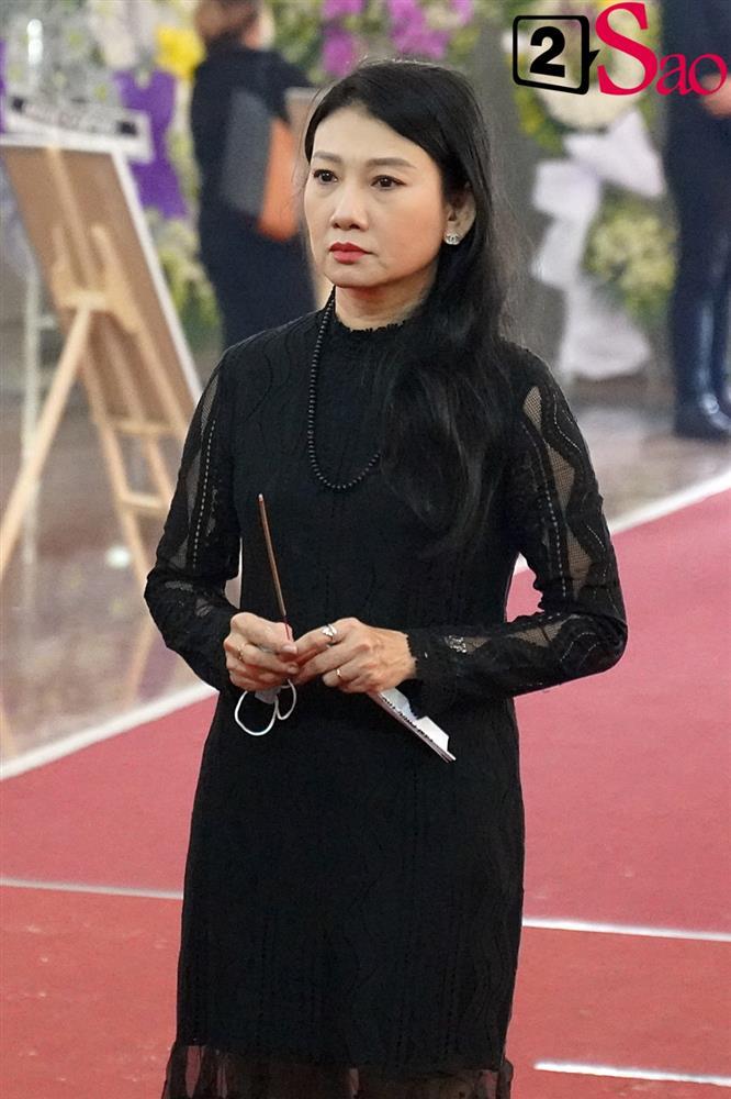 Xuân Lan, Tăng Thanh Hà thất thần tại tang lễ đạo diễn Vũ Minh-13
