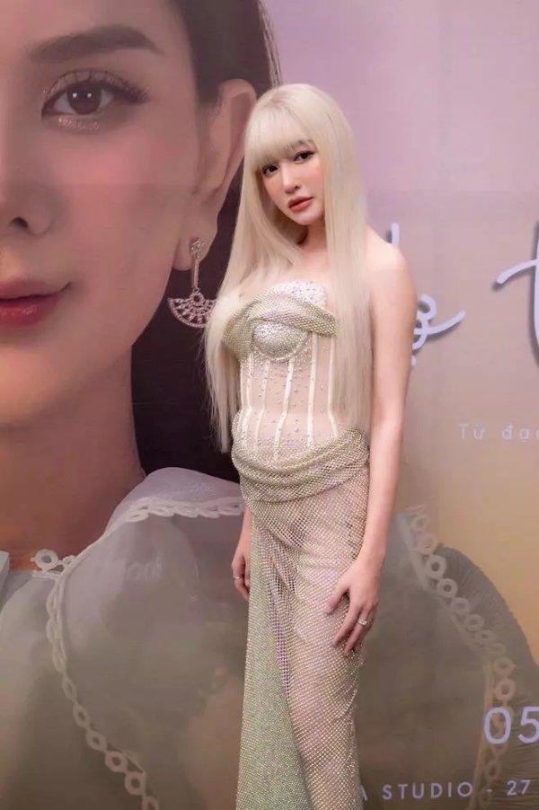 Elly Trần khẳng định bị dìm sau màn lộ bụng to như chửa 5 tháng-5