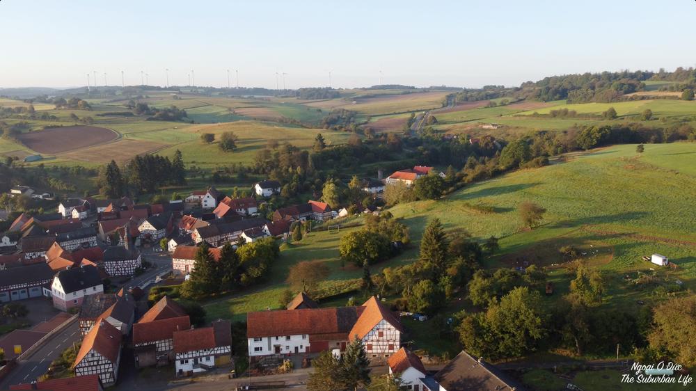 Gái Việt lấy chồng Đức ở nhà 700m2, muốn du lịch chỉ cần bước ra ngoài-2