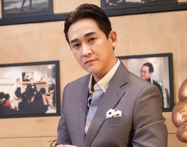 Hứa Vĩ Văn bị tố quỵt tiền làm mộ hơn 10 triệu đồng, sự thật là gì?-1