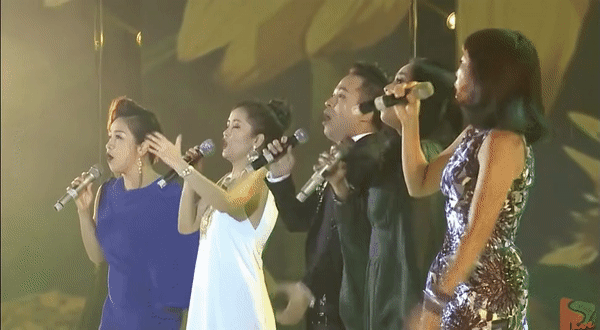 Màn đọ giọng như đánh trận của Tùng Dương và tứ trụ diva Việt Nam-1