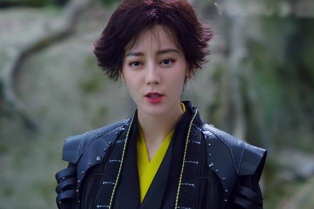 Tạo hình của Địch Lệ Nhiệt Ba trong phim mới bị chê xấu-4