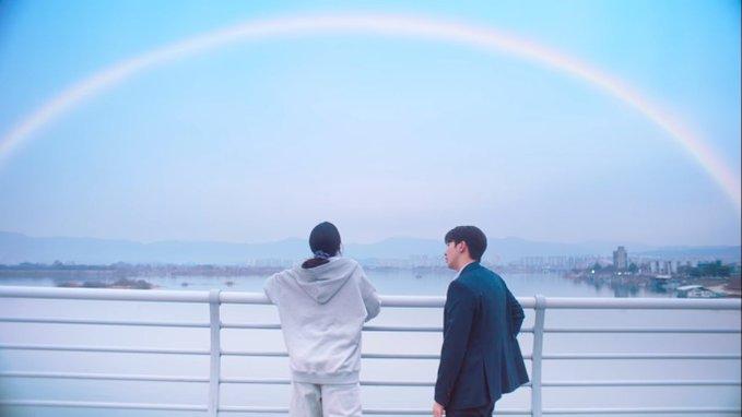 Phim của Kim Tae Ri bị chỉ trích vì lãng mạn hóa chuyện yêu trẻ vị thành niên-4