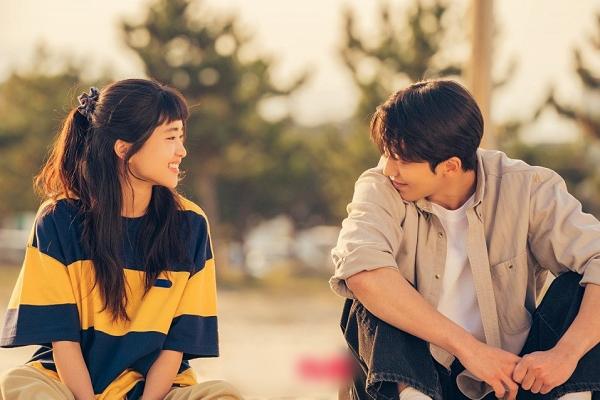 Kim Tae Ri’s movie criticized for romanticizing teenage love