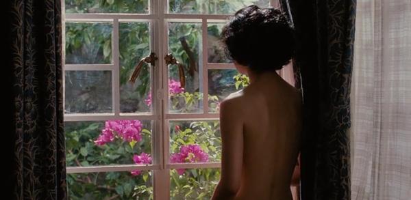 Bị đá đít vì diễn cảnh nóng quá đạt, có người mất cả bồ lẫn nghiệp-6