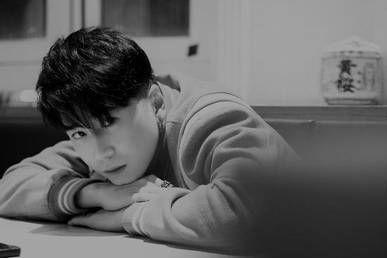 Karik hé lộ bệnh tình nhưng sao phải 'quay xe' xóa vội?