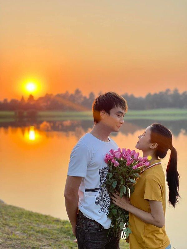 Nhã Phương bị chê tơi tả có bằng nam chính thích trợn mắt?-4