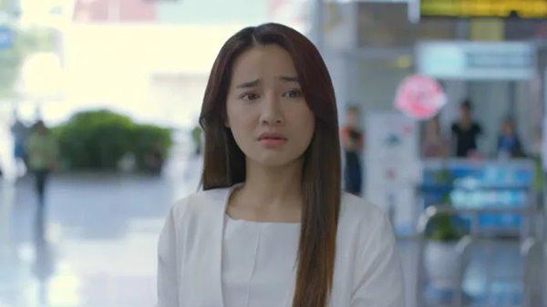 Is Nha Phuong the same as the male lead who likes to roll her eyes? -5