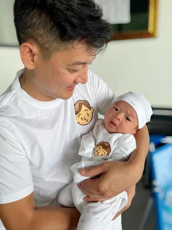 Giữa tin đẻ con thứ 4 dù triệt sản, Hải Băng khoe eo phẳng lì-6