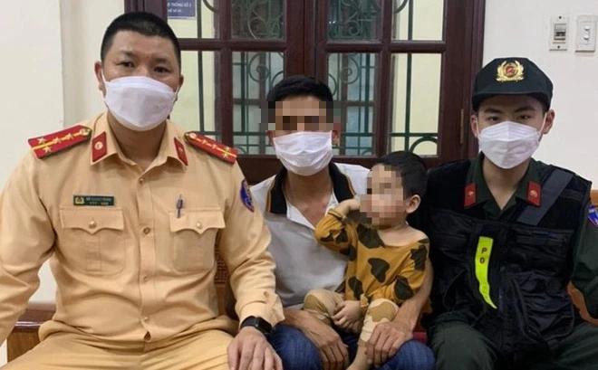 Bế con lên cầu Bãi Cháy rồi gọi video cho vợ cũ dọa ném con-1