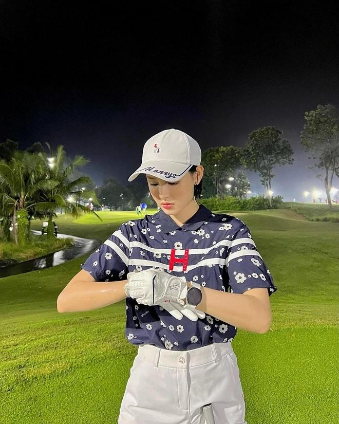 Ngoài đầu tư đồ hiệu chơi golf, Hiền Hồ còn sắm cả bóng xa xỉ-8