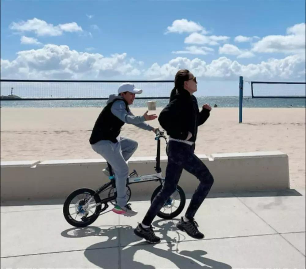 Phương Uyên mừng sinh nhật Thanh Hà, khẳng định chủ quyền-5