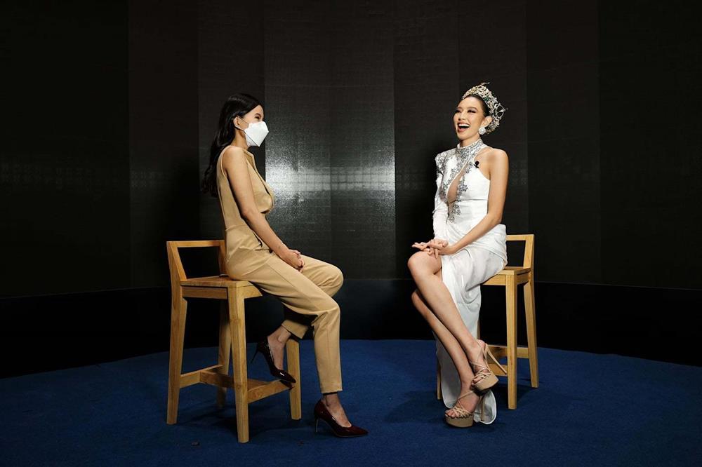 Tái xuất sau khi mắc Covid-19, Miss Grand Thùy Tiên bị lệch ngực?-6