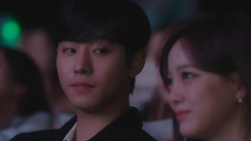 Ahn Hyo Seop quan tâm tới Kim Se Jeong ngoài đời chẳng kém gì trong phim-13