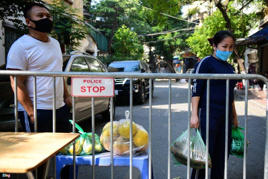 Vì sao F0 ra đường-1