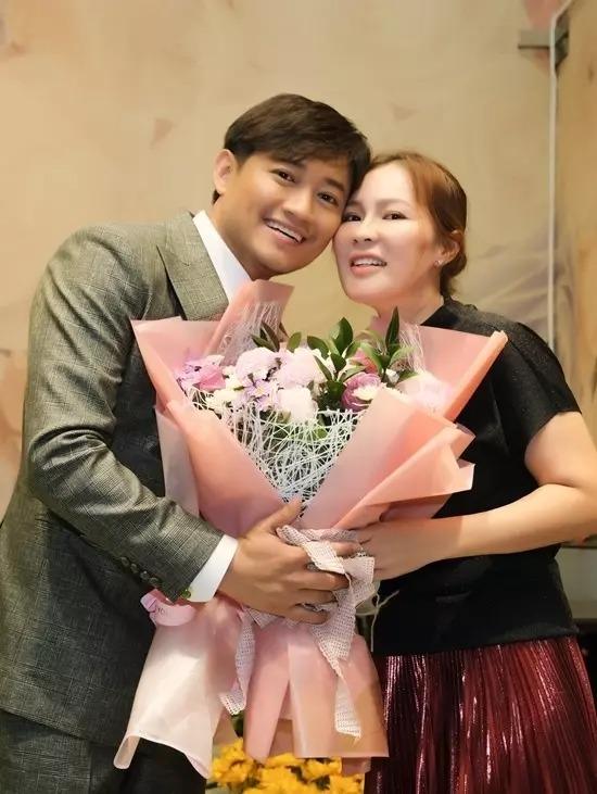 Quý Bình khoe phòng cho con sơ sinh, nói câu lộ rõ tâm trạng-8