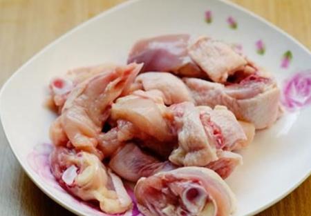 Weekend delicacies: Simple but nutritious chicken cooked with mushrooms-1