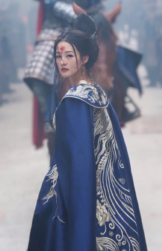 Classic looks: Trieu Man enthroned, Liu Yifei is alive-5