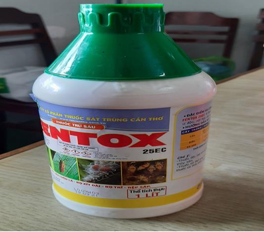 Giận vợ, chồng đổ thuốc trừ sâu vào nước ngọt cho con 6 tuổi uống-1