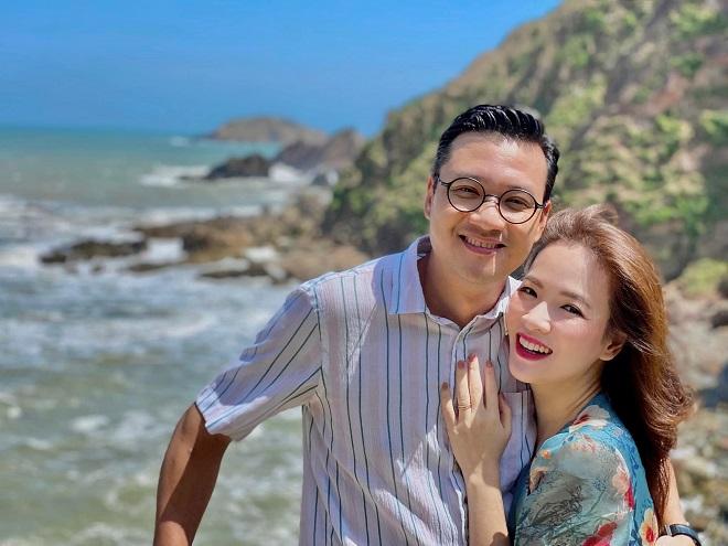 Cảnh nóng khiến ông xã cựu MC thời tiết muốn đập màn hình-5