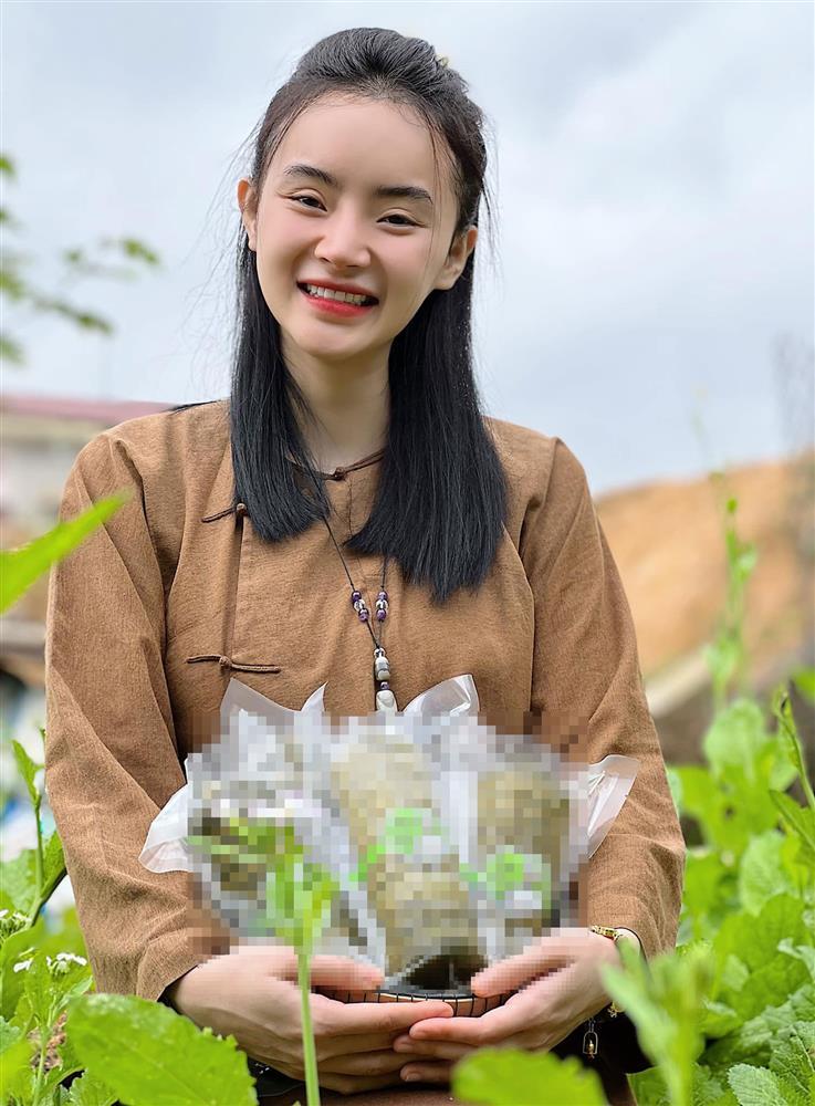 Nhan sắc em gái bị gắn mác hư hỏng của Angela Phương Trinh-5