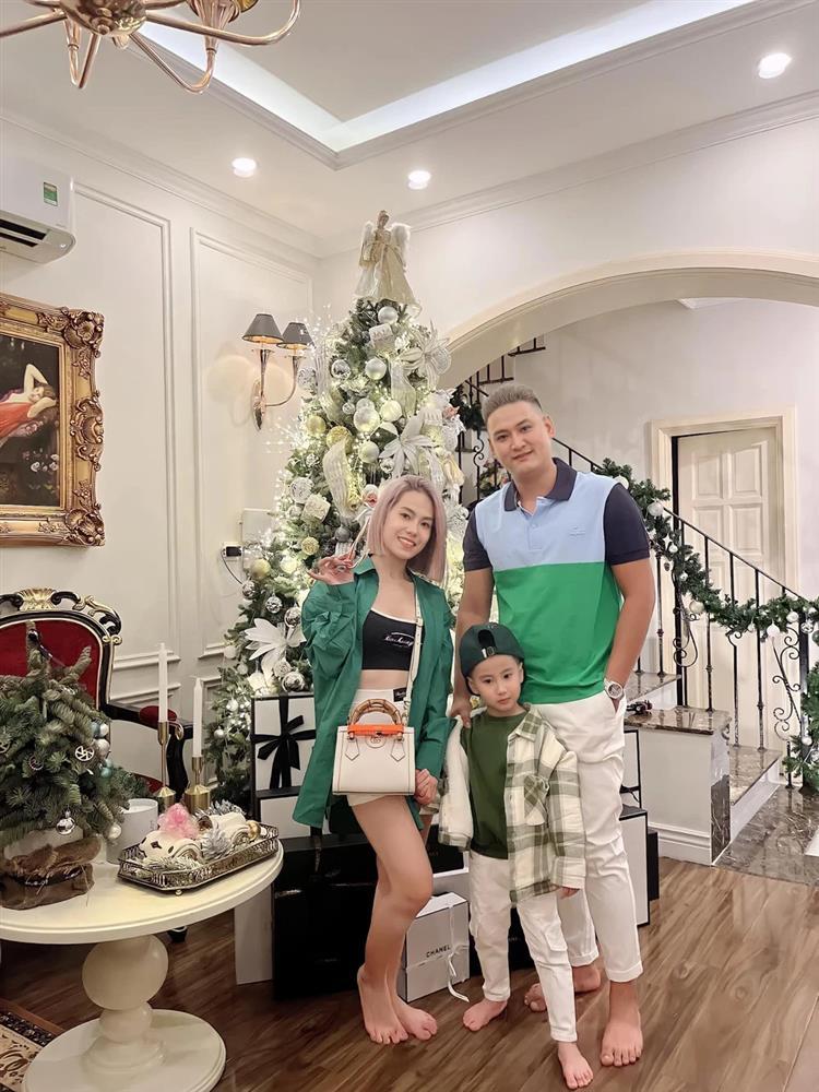 Em gái đại gia quận 7 sở hữu khối tài sản khủng-3