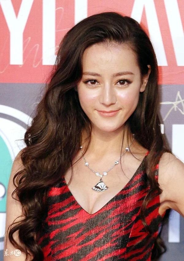 Makeup đậm, Triệu Lệ Dĩnh, Địch Lệ Nhiệt Ba thăng hạng nhan sắc-3