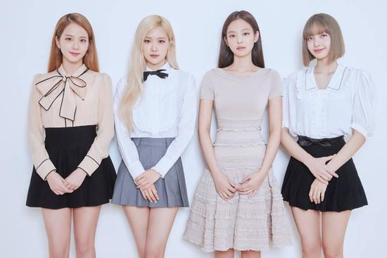 Lộ tín hiệu fan BLACKPINK 'than trời': Mùa xuân 2023 mới comeback?