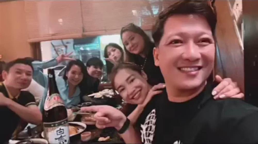 Nhã Phương - Trường Giang trốn con diện đồ đôi như vợ chồng son-4